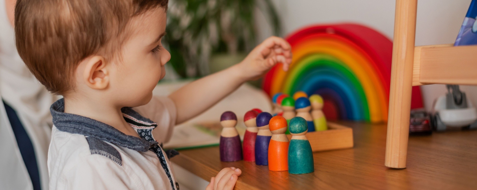 The Top 5 Benefits of Sending Your Toddler to a Montessori School